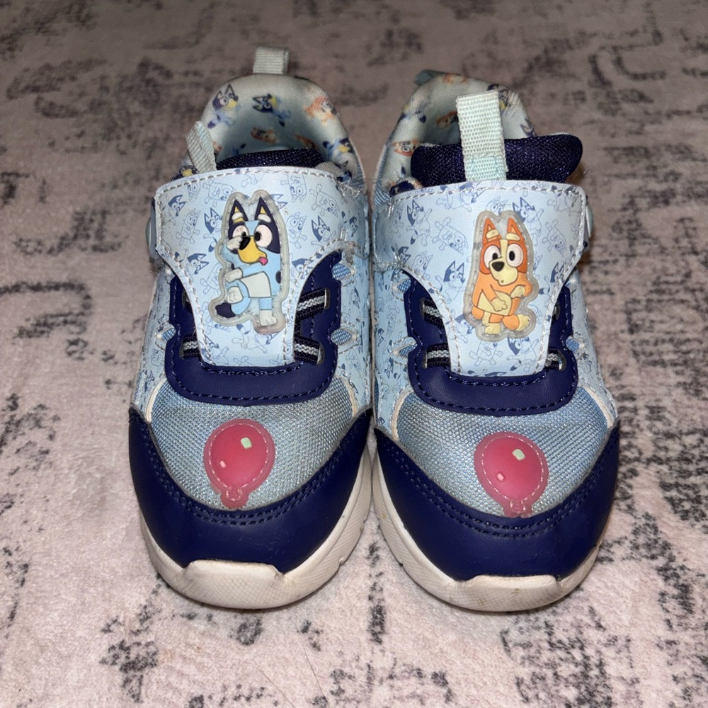 Bluey Toddler Light Up Shoes - Sz 9